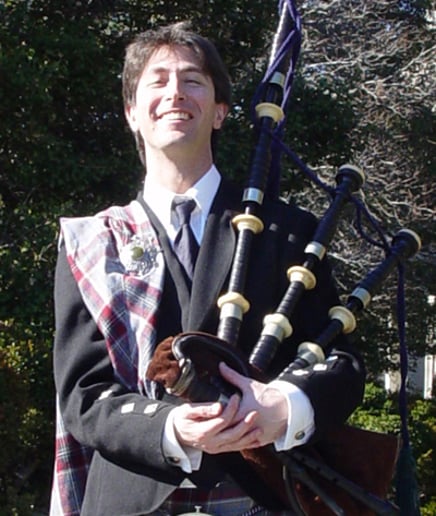 Gallery photo 2 of Bagpipes & Celtic Music