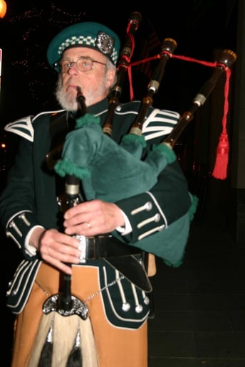 Gallery photo 2 of Bagpiping For All Occasions