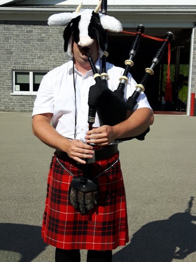 Gallery photo 2 of Bagpiping for All Occasions