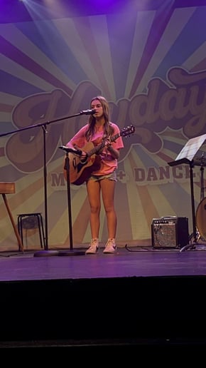 Gallery photo 3 of Bailee Hime - Singer/Guitarist