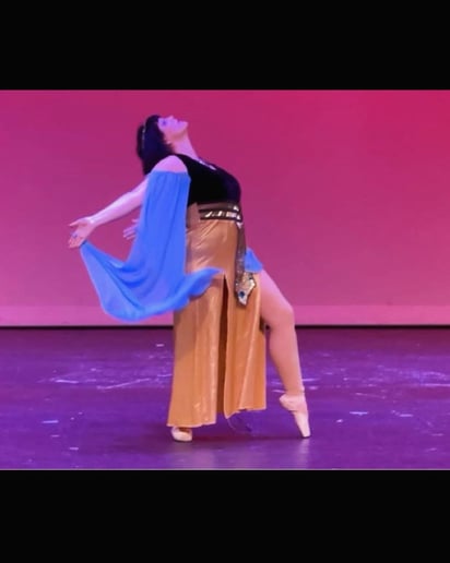 Gallery photo 1 of Rachel Estill - Ballet Dancer