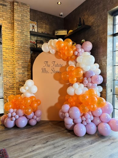 Gallery photo 2 of Balloon Drama