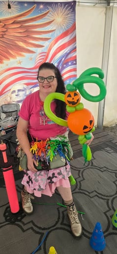 Gallery photo 9 of Balloon Gal Jenny