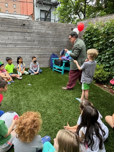 Gallery photo 9 of Balloon Hysteria NYC | R David’s Comedy-Magic