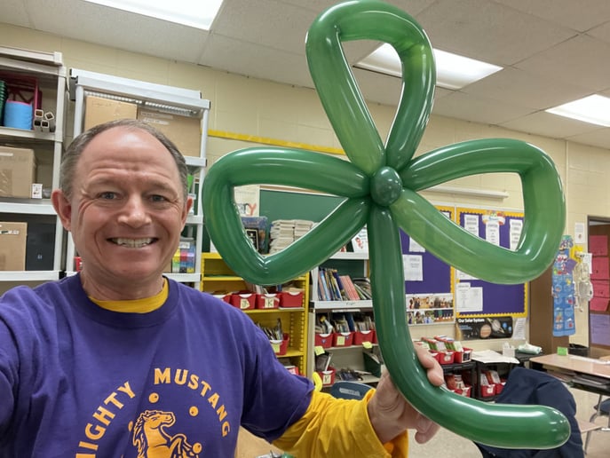 Gallery photo 8 of Balloon Sculptor