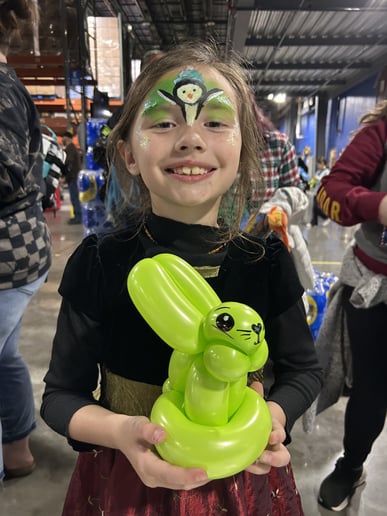 Gallery photo 18 of Richard's Balloons, Magicians, Yard Art and More!