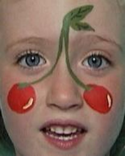 Gallery photo 12 of Balloon Twisting and Face Painting