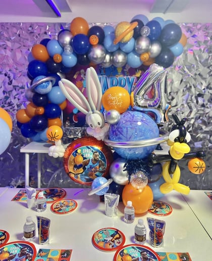 Gallery photo 9 of Jojo Espinosa, Balloon Twisting Artist
