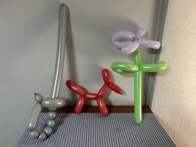 Gallery photo 3 of Balloon Twisting Daddy