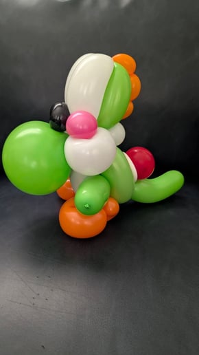 Gallery photo 2 of Blooming Balloons & Entertainment