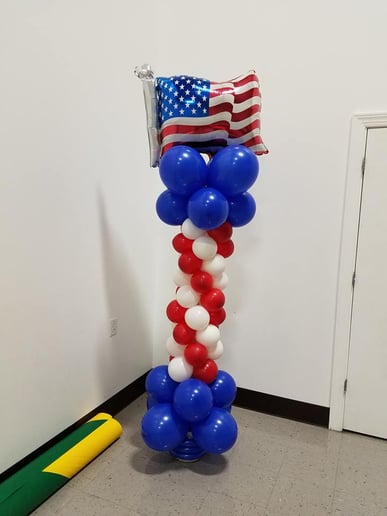 Gallery photo 4 of Balloon Twisting