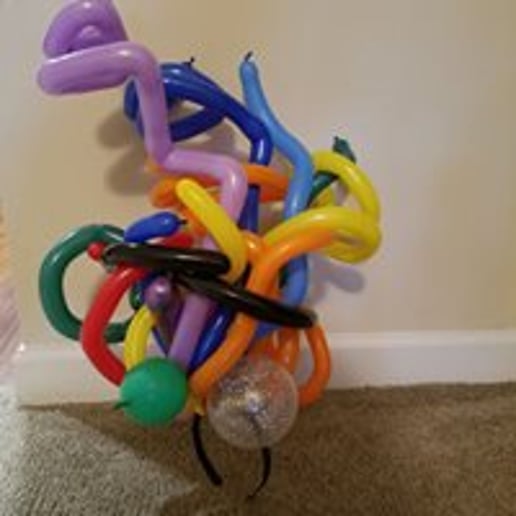Gallery photo 6 of Balloon Twisting