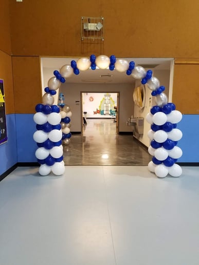 Gallery photo 9 of Balloon Twisting