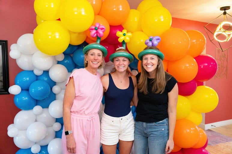 Gallery photo 7 of Balloon Twisting with Erika