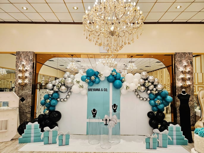 Gallery photo 3 of Balloonina