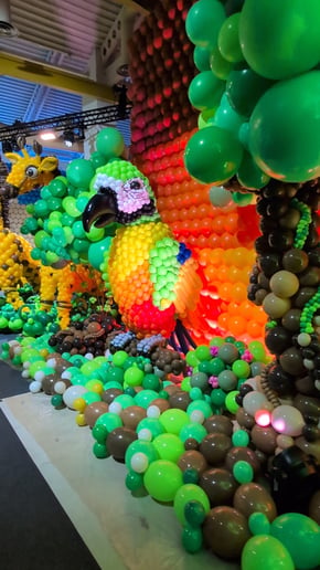 Gallery photo 3 of Balloons by Johnny