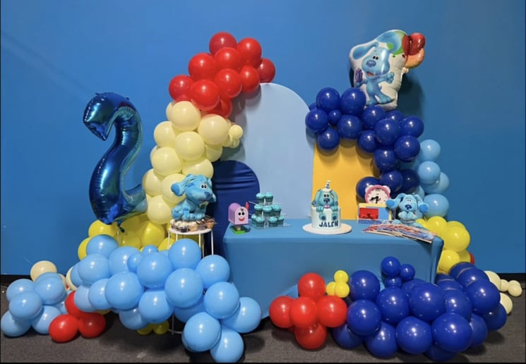 Gallery photo 2 of BalloonsbyRae