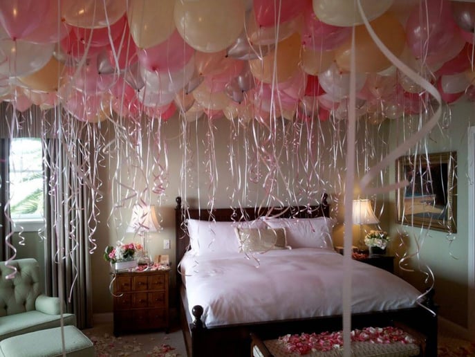 Gallery photo 5 of Balloonzilla