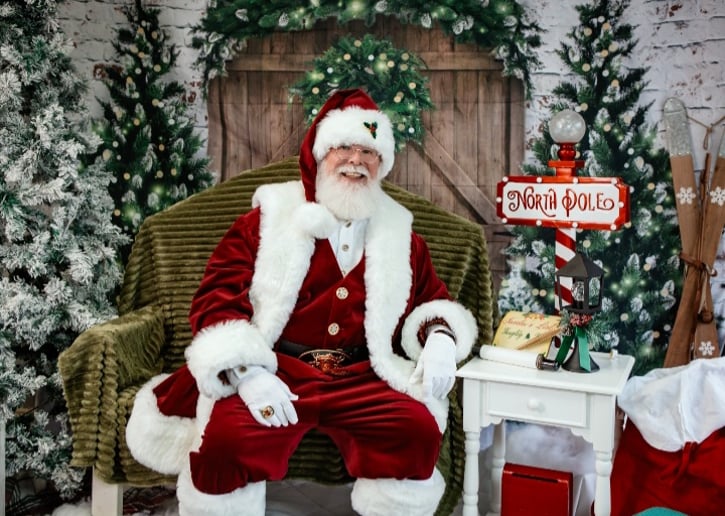 Gallery photo 3 of Bama Santa John