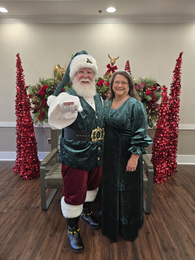 Gallery photo 2 of Bama Santa John