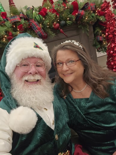 Gallery photo 1 of Bama Santa John