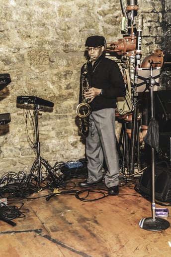 Gallery photo 9 of Band Adu