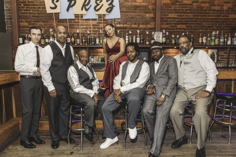 Gallery photo 1 of Band Adu