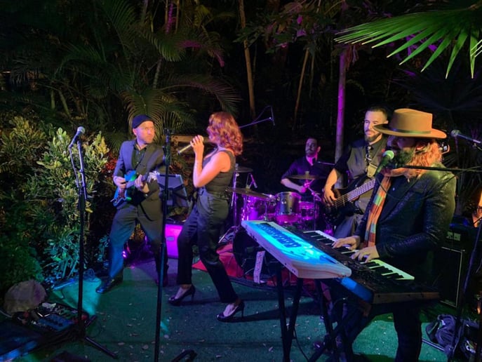 Gallery photo 1 of Band Suo