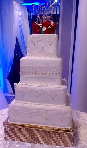 Gallery photo 3 of Bant'ii Cake Design