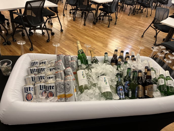 Gallery photo 1 of Bar-Bae