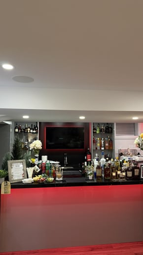 Gallery photo 2 of Bar 90MLs