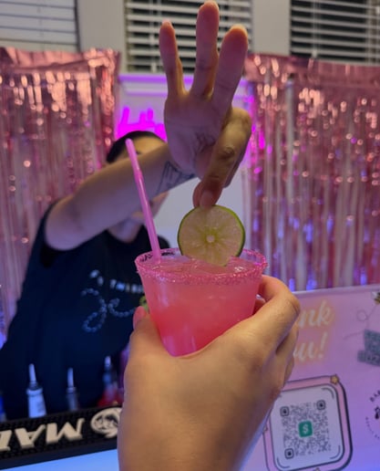 Gallery photo 5 of Bar Bee’s Mobile Bartending & Services