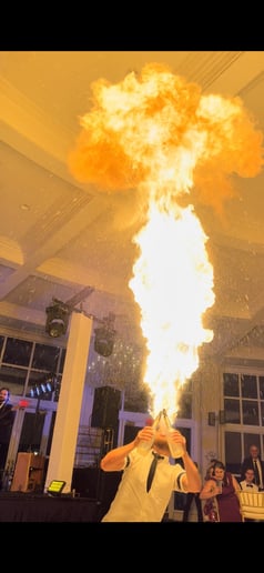 Gallery photo 3 of Bar Fire Show and Cocktails