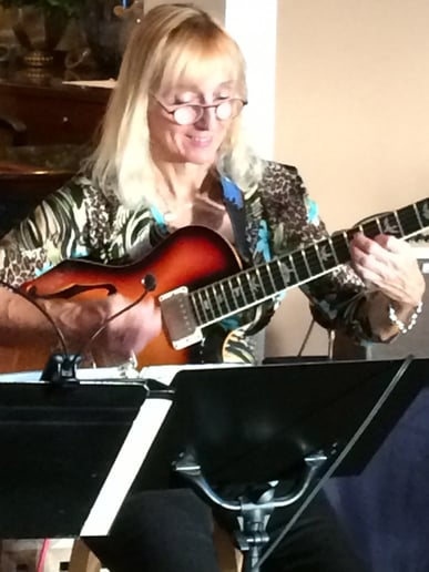 Gallery photo 6 of Barb Cheron - Guitarist