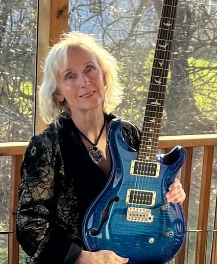Gallery photo 2 of Barb Cheron - Guitarist