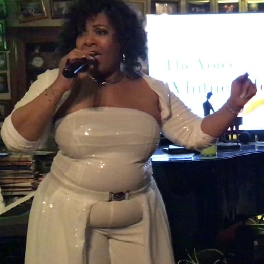 Gallery photo 4 of Barbria DeÁnne