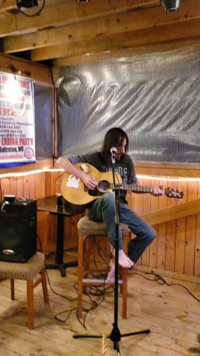 Gallery photo 5 of Barefoot Colby