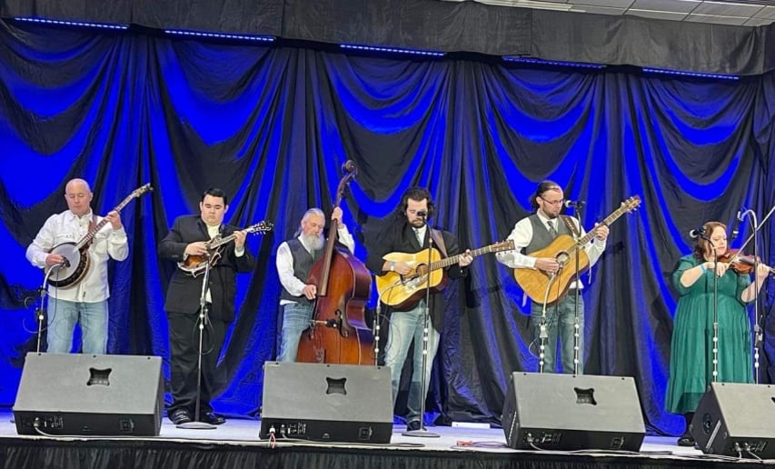 Gallery photo 3 of Barefoot Nellie & Co