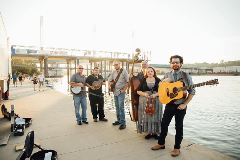 Gallery photo 5 of Barefoot Nellie & Co