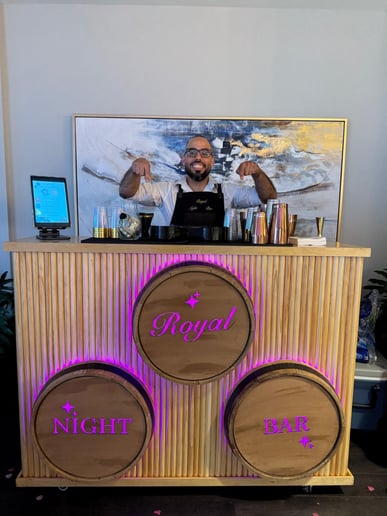 Gallery photo 4 of Bartender and Service Bar