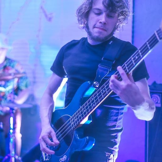 Gallery photo 2 of Bassist for hire