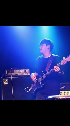 Gallery photo 3 of Bassist
