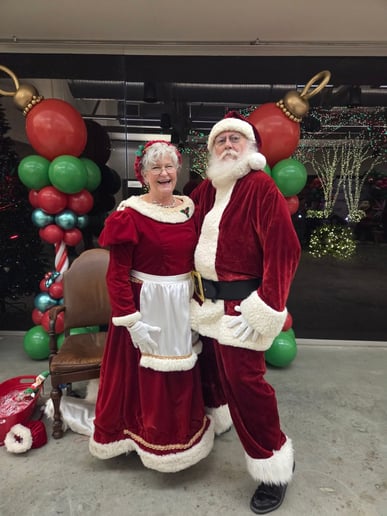 Gallery photo 8 of Baton Rouge Santa