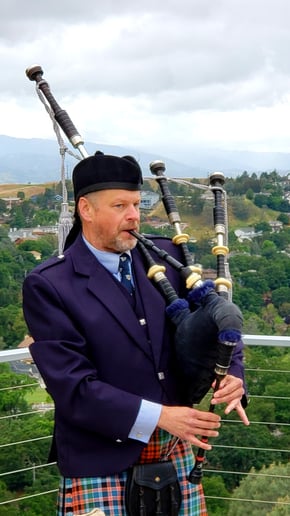 Gallery photo 5 of Bay Area Bagpipes