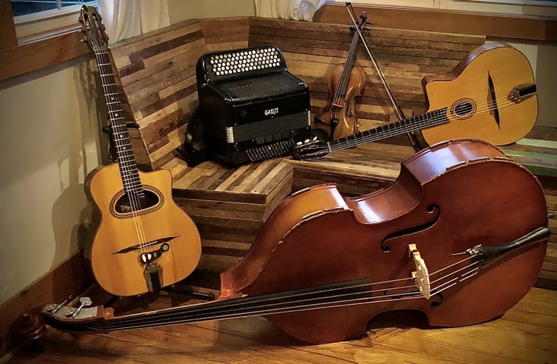 Gallery photo 3 of Bayou Manouche Gypsy Jazz