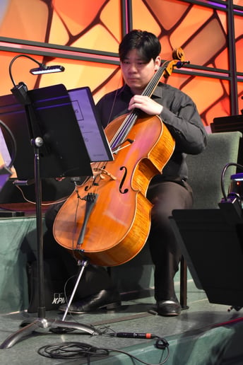 Gallery photo 3 of Alex's Strings