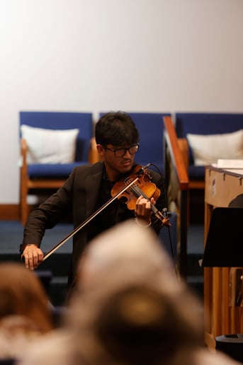 Gallery photo 8 of Alex's Strings