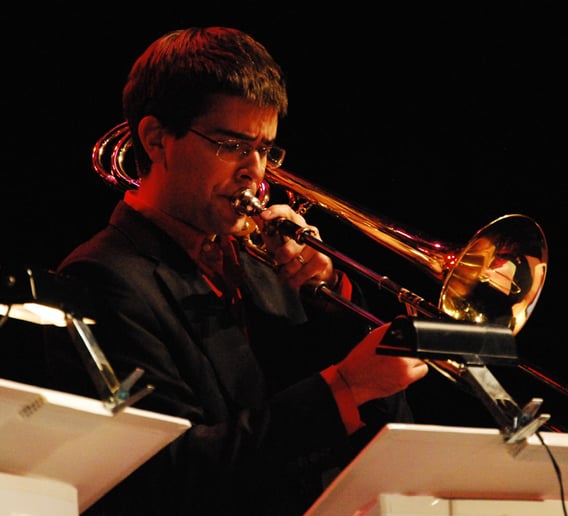 Gallery photo 6 of Hot Horns