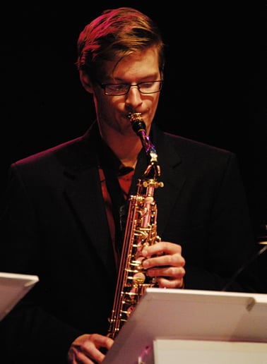 Gallery photo 9 of Hot Horns