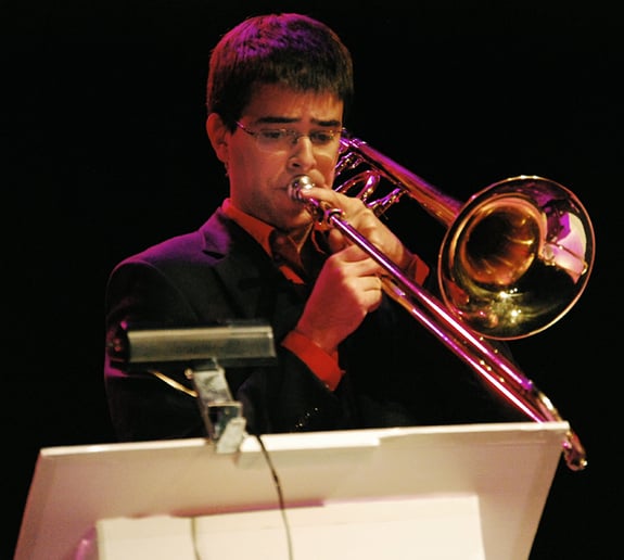 Gallery photo 10 of Hot Horns